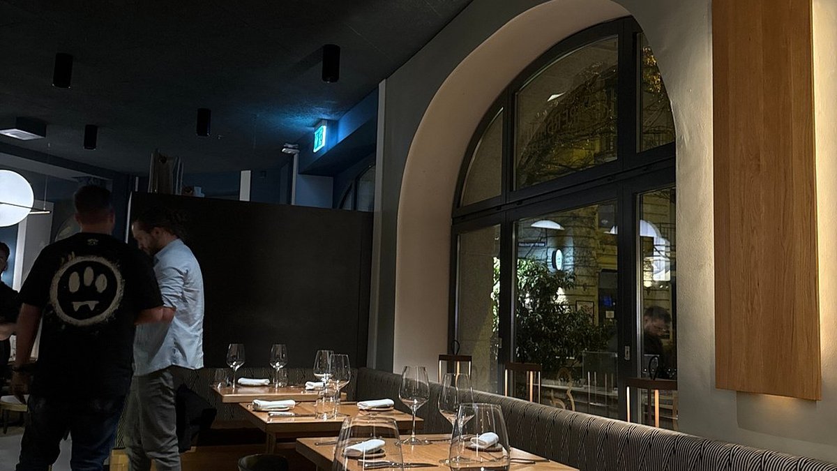 Ampersand Grillrestaurant Luzern modernes Interieur
